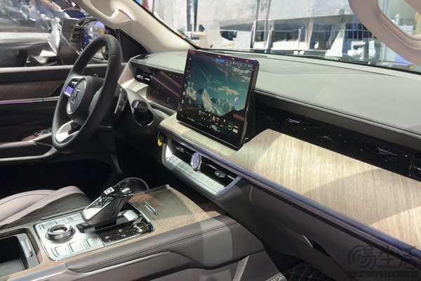 整体黑化处理 坦克500 Hi4-T将推出官改黑武士版