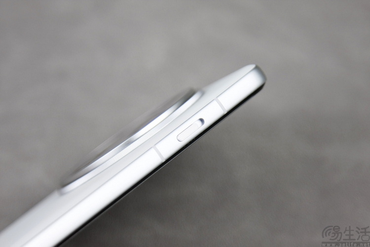OPPO Find X8 Pro首发评测： 轻薄抓拍神器，人像氛围大师