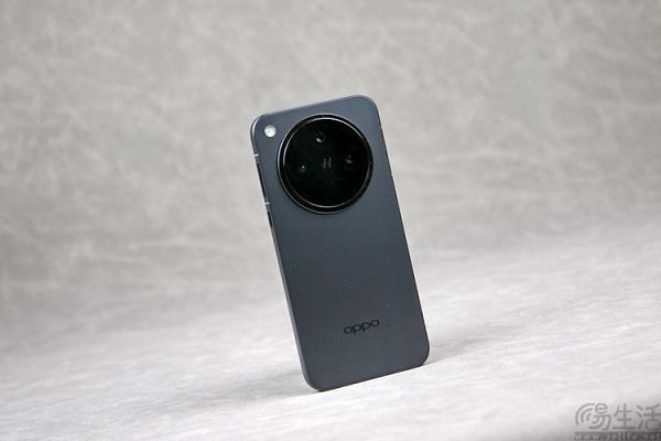 OPPO Find X8系列背后的故事，我们跟用户站在一起