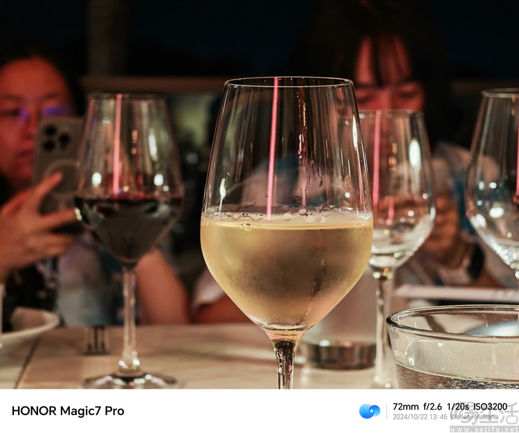 荣耀Magic7 Pro首发评测：是家族延续、但更是旗舰新纪元