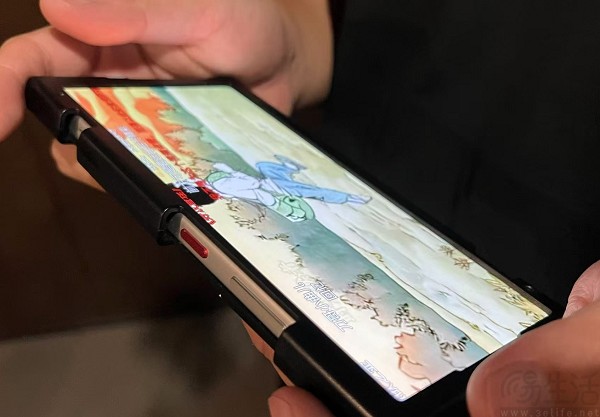 努比亚Z70 Ultra开启预约,真机正面实拍图现身 努比亚Z70 Ultra开启预约,真机正面实拍图现身