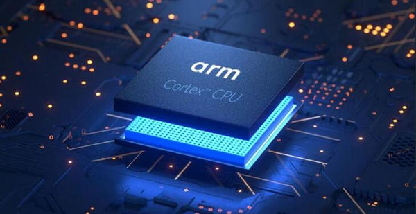业绩超预期股价却大跌，Arm该考虑坐实AI概念