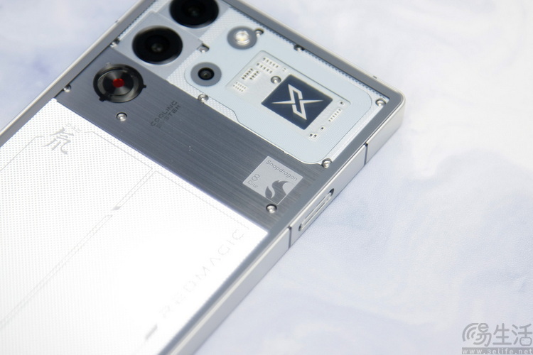 红魔10 Pro+性能专项测试：硬核不止跑分，游戏体验真不一样