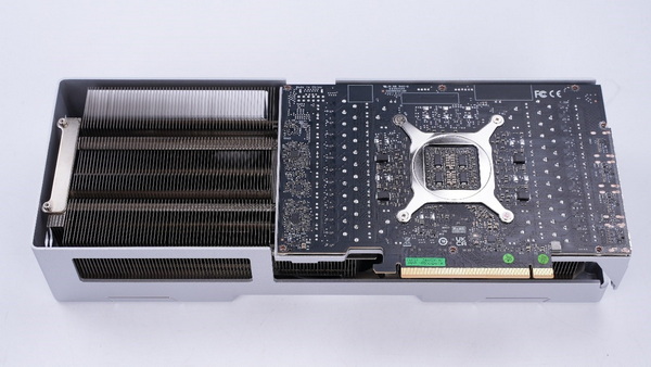 评测|影驰GeForce RTX 4070Ti SUPER金属大师Plus OC显卡