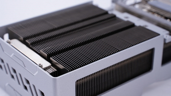 评测|影驰GeForce RTX 4070Ti SUPER金属大师Plus OC显卡