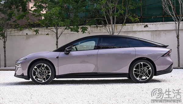 智驾能力突出，18.68万元起的小鹏P7+该怎么选