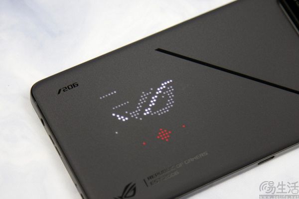 ROG游戏手机9 FE日前曝光，硬件配置有所调整