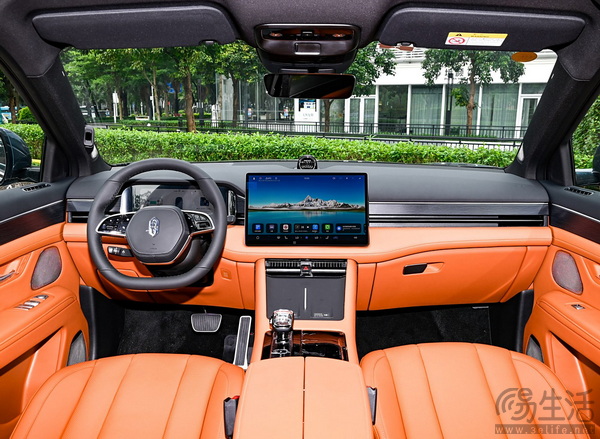 24.98万元起 新款问界M7今年累计交付突破18万 24.98万元起 新款问界M7今年累计交付突破18万