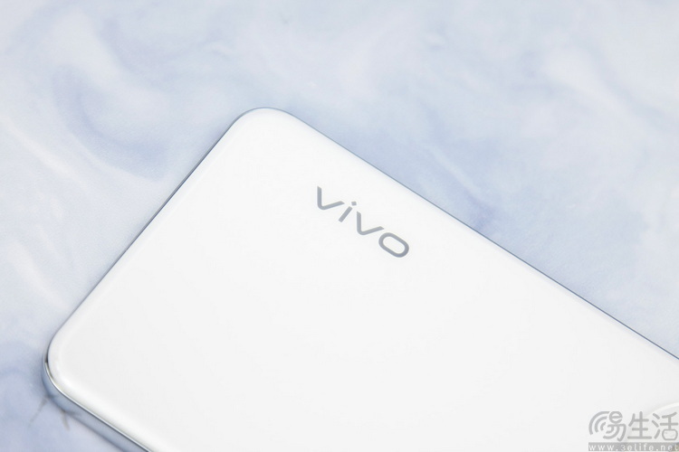 vivo S20首测：是轻薄小直屏、更是冬日玩乐好“搭子”