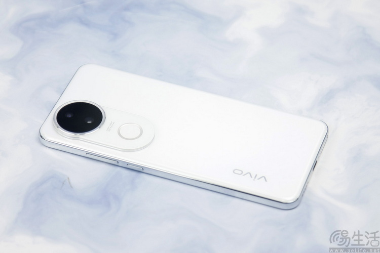 vivo S20首测：是轻薄小直屏、更是冬日玩乐好“搭子”