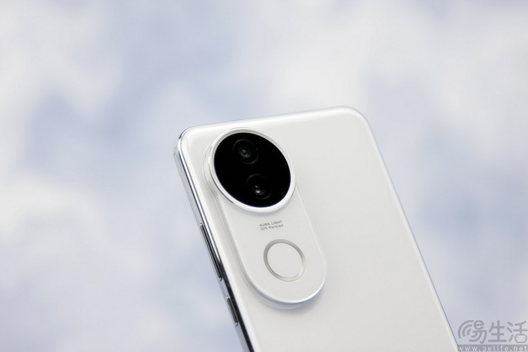 vivo S20首测：是轻薄小直屏、更是冬日玩乐好“搭子”