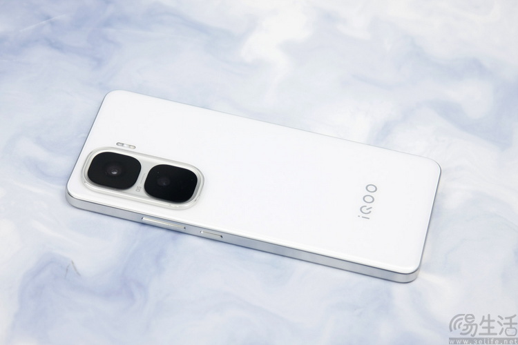 iQOO Neo10 Pro首发评测：纯粹性能享受，好玩的旗舰之选