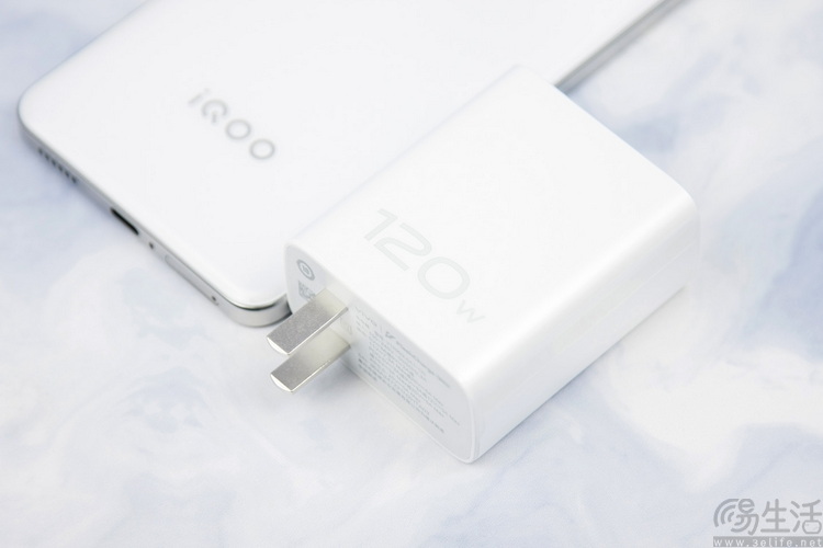 iQOO Neo10 Pro首发评测：纯粹性能享受，好玩的旗舰之选
