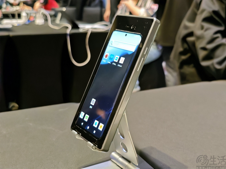 新旗舰与次旗舰差距太大？手机市场亟待芯片破局