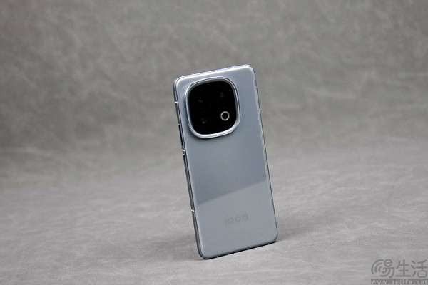 iQOO 13销量超越上代两款，下一代或有Pro机型