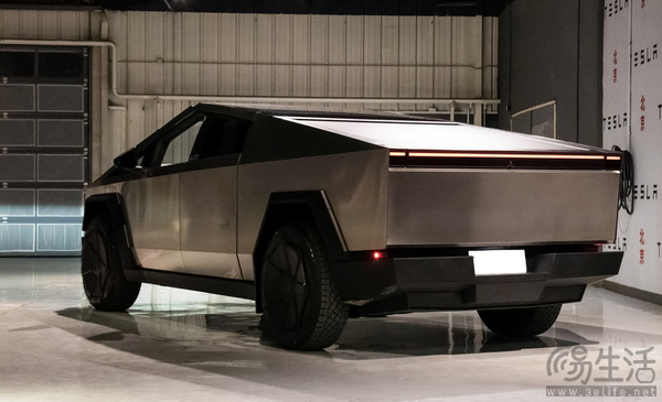 特斯拉赛博越野旅行车配三电机 续航618公里