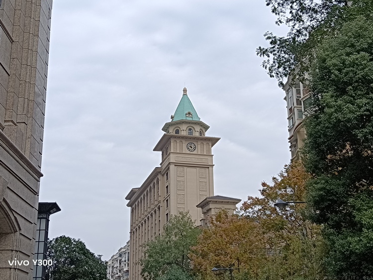 当入门机不再讲“性价比”，是否反而会做得更好
