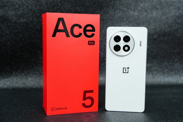 一加Ace 5系列性能专项测试：高帧率低功耗、游戏手机新方向