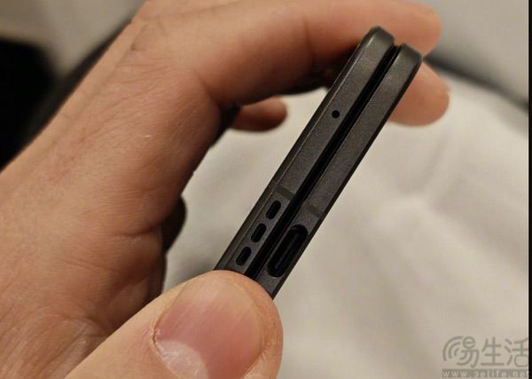 OPPO Find N5真机实拍图现身，体型更为纤薄