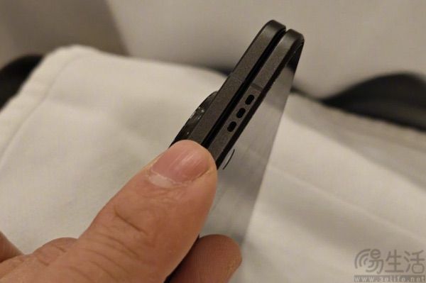 OPPO Find N5真机实拍图现身，体型更为纤薄