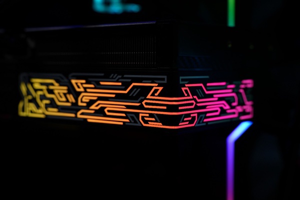更快更强更AI，影驰GeForce RTX 5090 D大将评测