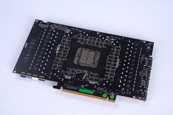 更快更强更AI，影驰GeForce RTX 5090 D大将评测