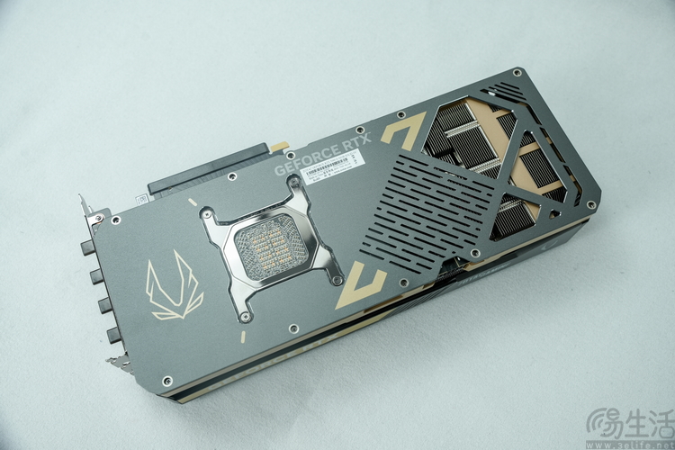 索泰RTX5090D 32GB Solid OC评测：开年核弹
