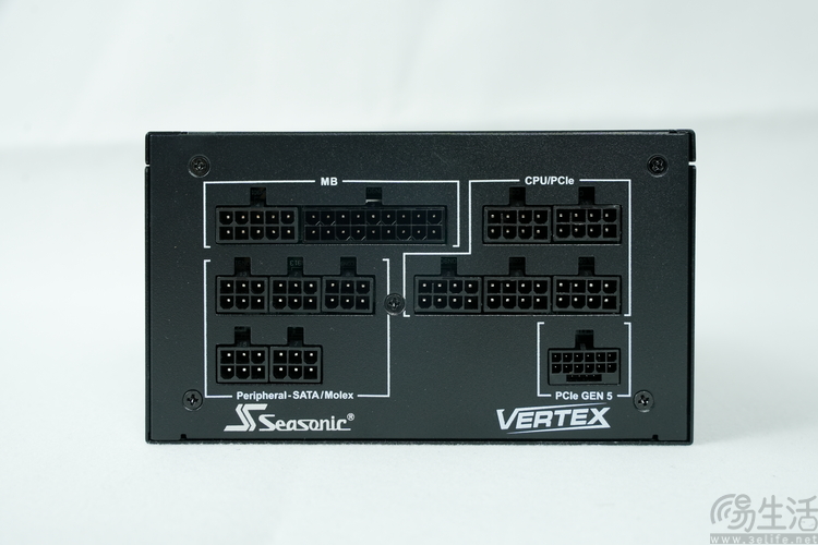 索泰RTX5090D 32GB Solid OC评测：开年核弹