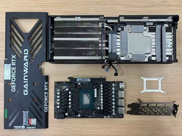 DLSS 4性能全力冲锋,耕升GeForce RTX 5080炫光OC值得拥有 DLSS 4性能全力冲锋,耕升GeForce RTX 5080炫光OC值得拥有