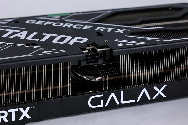 支持DLSS4，从“新”出发|影驰RTX 5080金属大师OC系列测评
