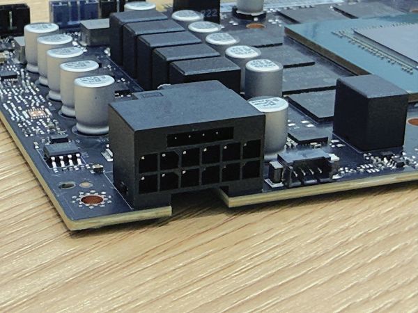 DLSS 4携手影驰GeForce RTX 5080魔刃,解封性能超越上代卡皇 DLSS 4携手影驰GeForce RTX 5080魔刃,解封性能超越上代卡皇