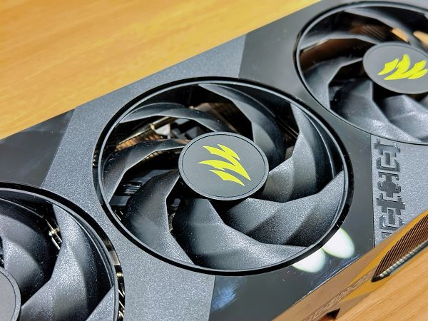 DLSS 4携手影驰GeForce RTX 5080魔刃,解封性能超越上代卡皇 DLSS 4携手影驰GeForce RTX 5080魔刃,解封性能超越上代卡皇