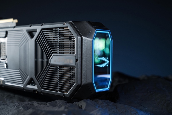 DLSS 4带来的8倍性能提升！索泰RTX 5080评测
