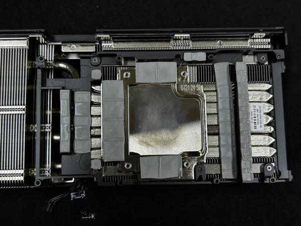 炫酷来袭，耕升RTX  5070 Ti炫光·超OC带来超高性能