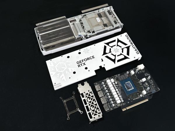 开启DLSS 4 步入4K游戏新门槛，耕升RTX 5070踏雪OC灵动来袭