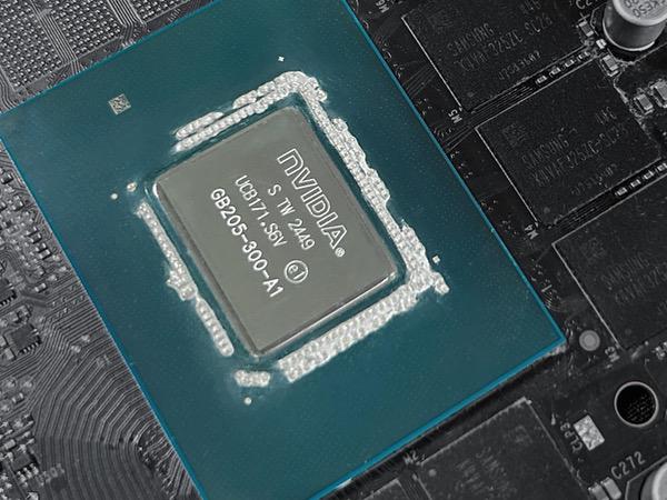 开启DLSS 4 步入4K游戏新门槛，耕升RTX 5070踏雪OC灵动来袭