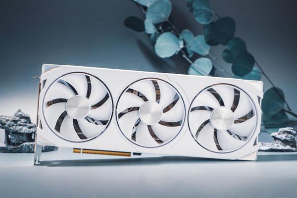 生死较量！《永劫无间》耕升RTX 5070踏雪OC突破重围