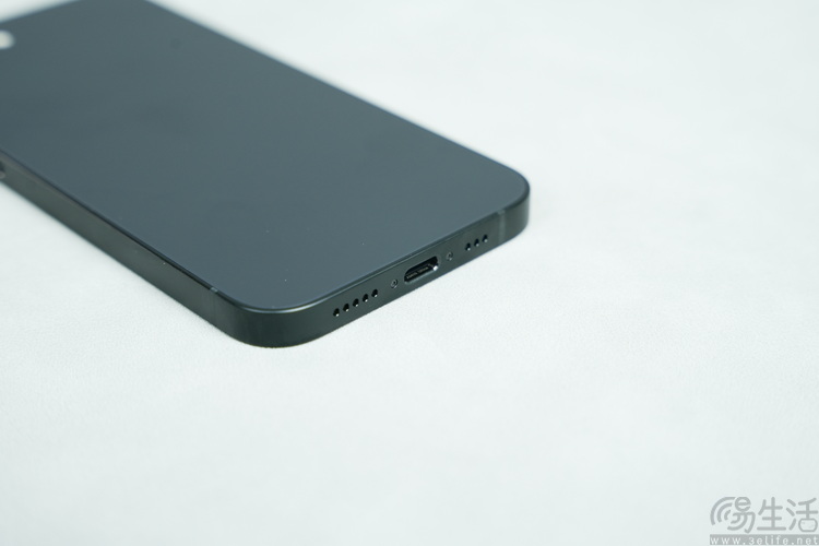 iPhone 16e评测:抛弃情怀复古，但更有性价比了