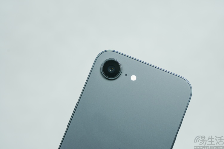 iPhone 16e评测:抛弃情怀复古，但更有性价比了