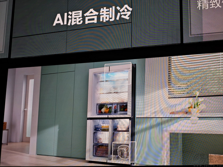 都做AI家电，但三星的“技术路线”为何如此不同