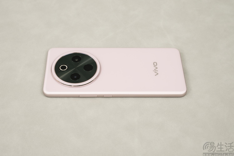 vivo Y300 Pro+评测：超大电池，国民手机新选择