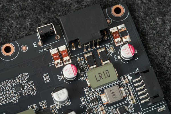 旗舰“硬”实力！放大镜下的索泰AMP EXTREME INFINITY解析