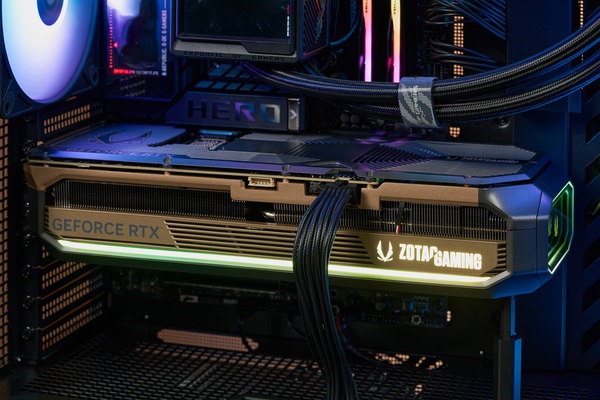 旗舰“硬”实力！放大镜下的索泰AMP EXTREME INFINITY解析