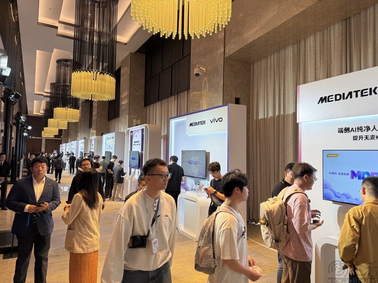 不只升级旗舰SoC，联发科更想引领AI手机的未来