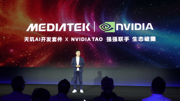 不只升级旗舰SoC，联发科更想引领AI手机的未来