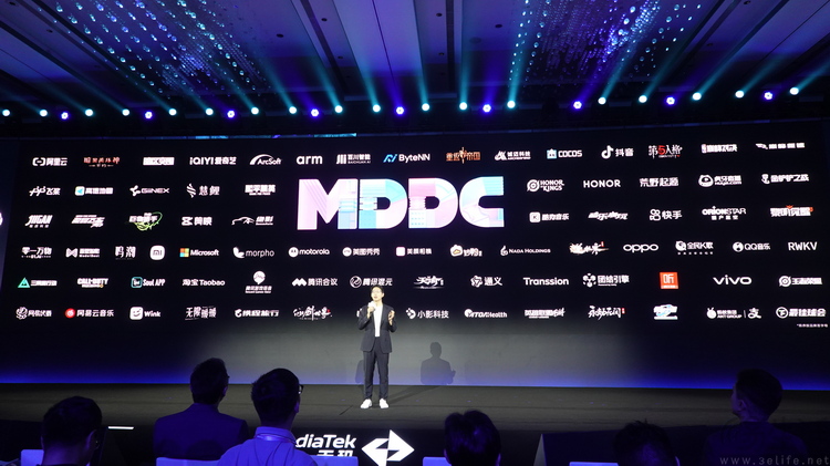不只升级旗舰SoC，联发科更想引领AI手机的未来
