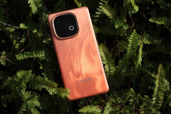 iQOO Z10 Turbo Pro下周亮相，定位2.5K档位