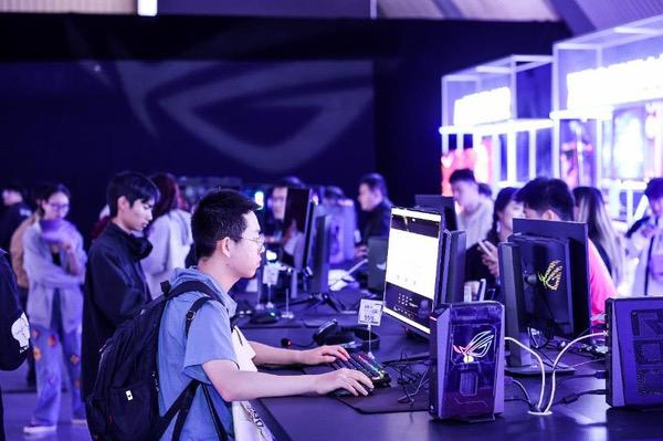 长沙 2025 ROG DAY 粉丝嘉年华盛大开启