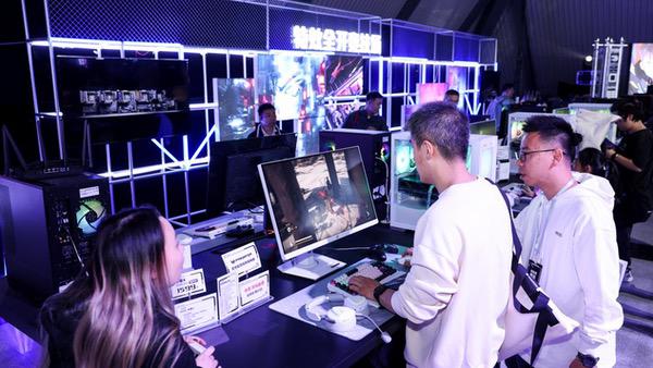 2025 ROG DAY盛大开启，超多高性能显示器燃爆全场