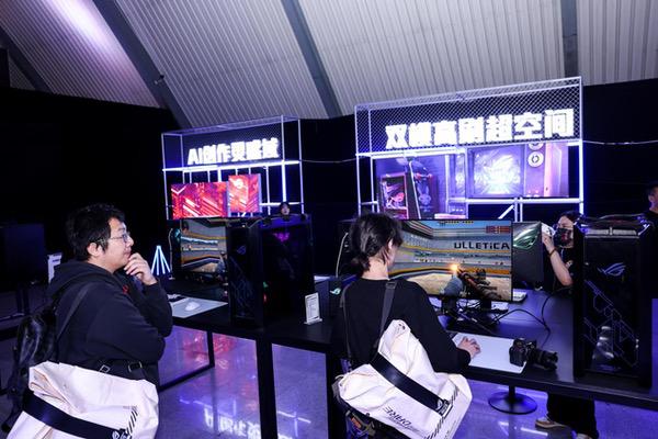 2025 ROG DAY盛大开启，超多高性能显示器燃爆全场